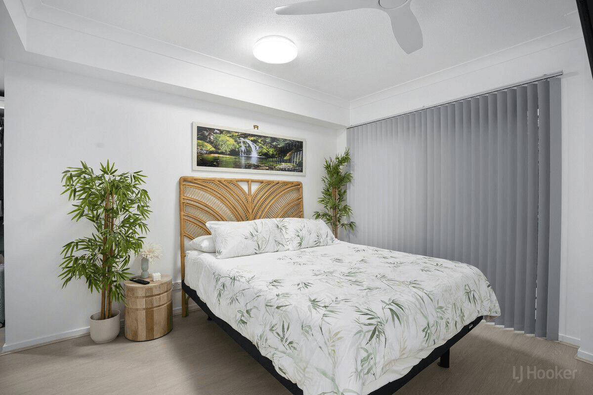 8/425 Pine Ridge Road, RUNAWAY BAY, QLD 4216