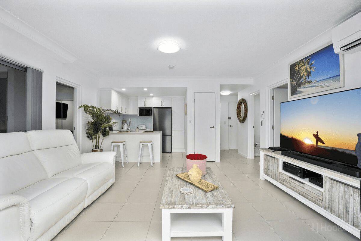 8/425 Pine Ridge Road, RUNAWAY BAY, QLD 4216