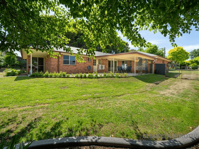 15 Tarana Crescent, Oberon, NSW 2787