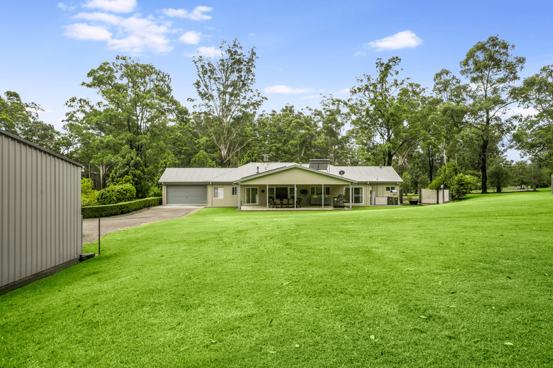 7 South Esk Drive, SEAHAM, NSW 2324