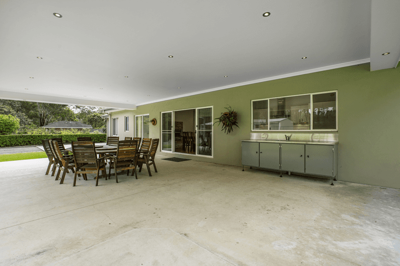 7 South Esk Drive, SEAHAM, NSW 2324