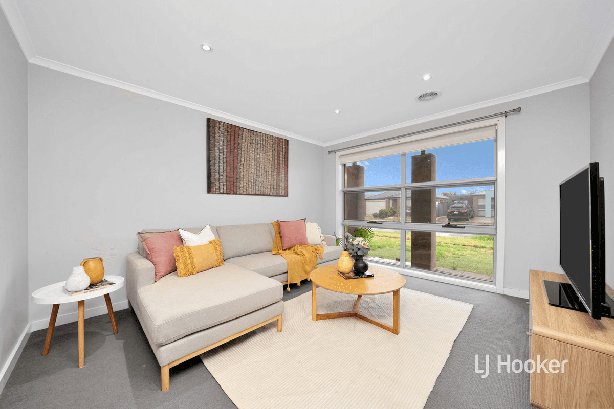 61 James Cook Drive, TRUGANINA, VIC 3029