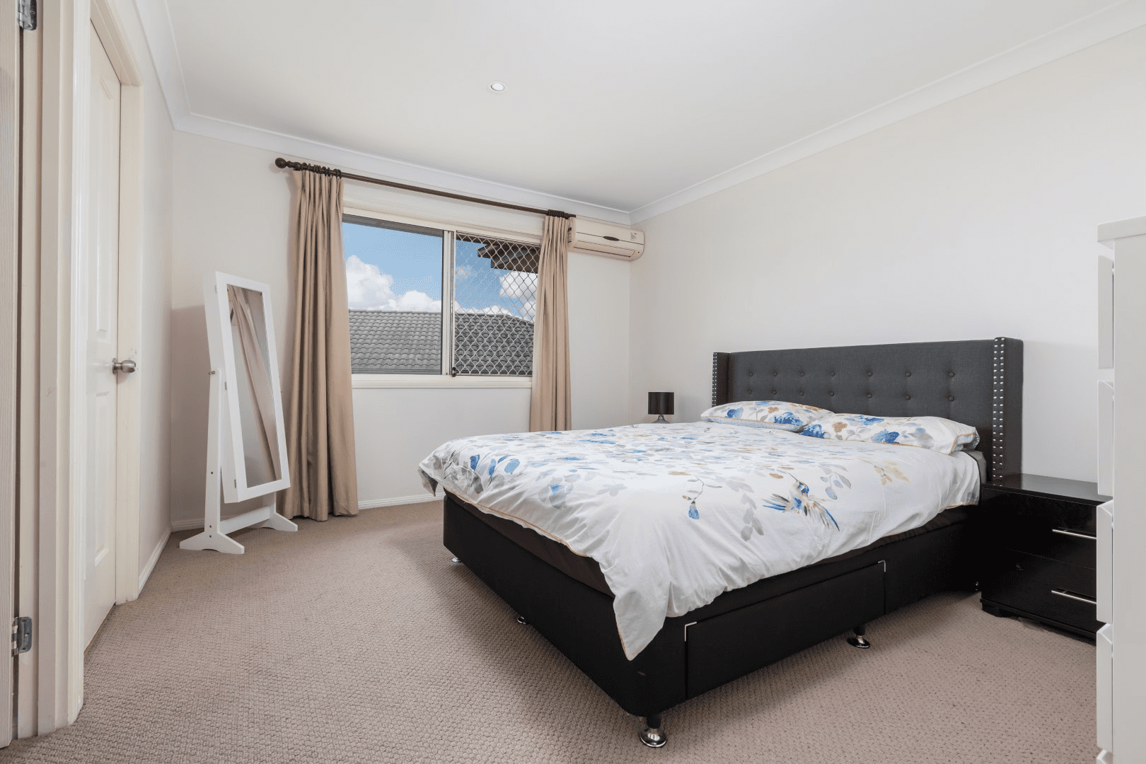 8 MCCUBBIN COURT, GOODNA, QLD 4300