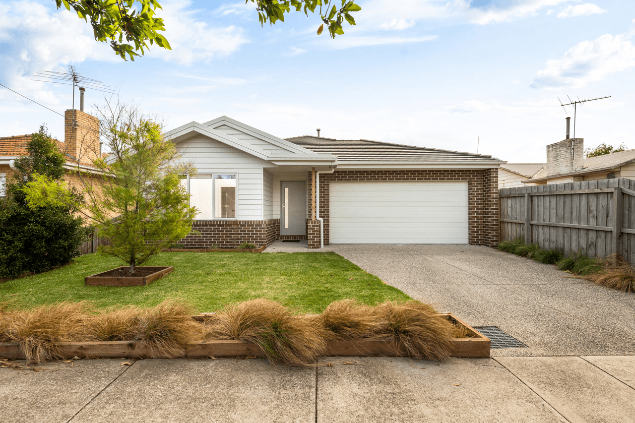 12A Vines Road, Hamlyn Heights, VIC 3215