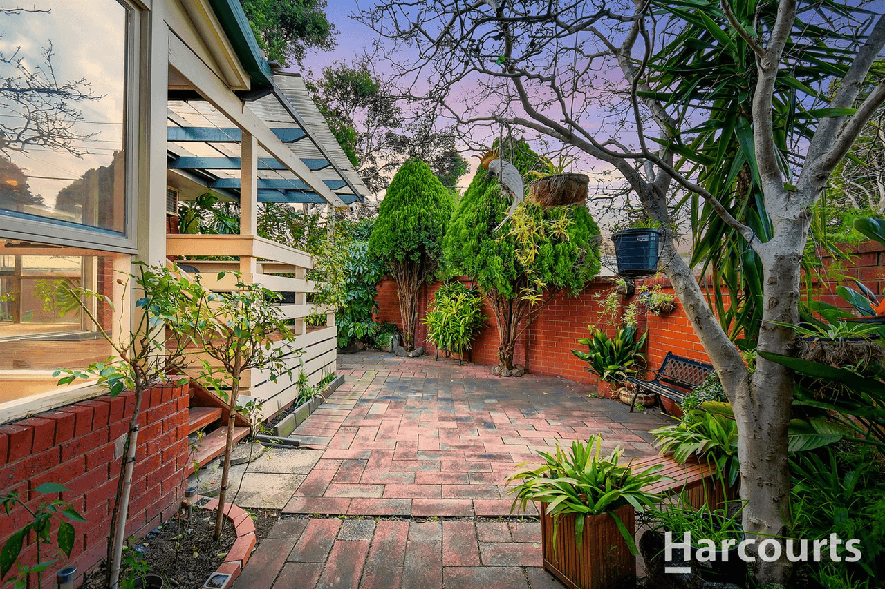 38 Great Western Drive, VERMONT SOUTH, VIC 3133