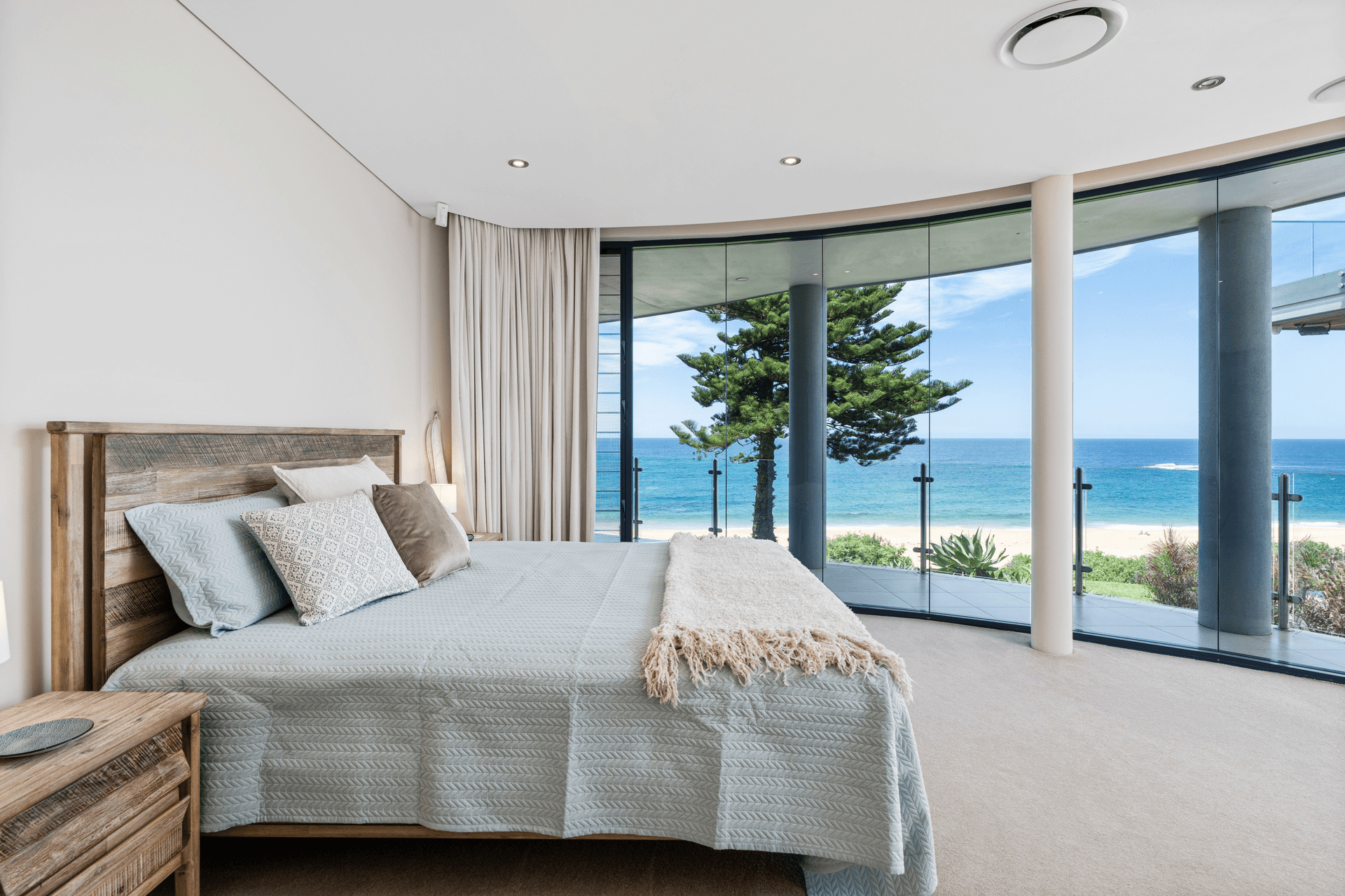 8 South Scenic Road, Forresters Beach, NSW 2260