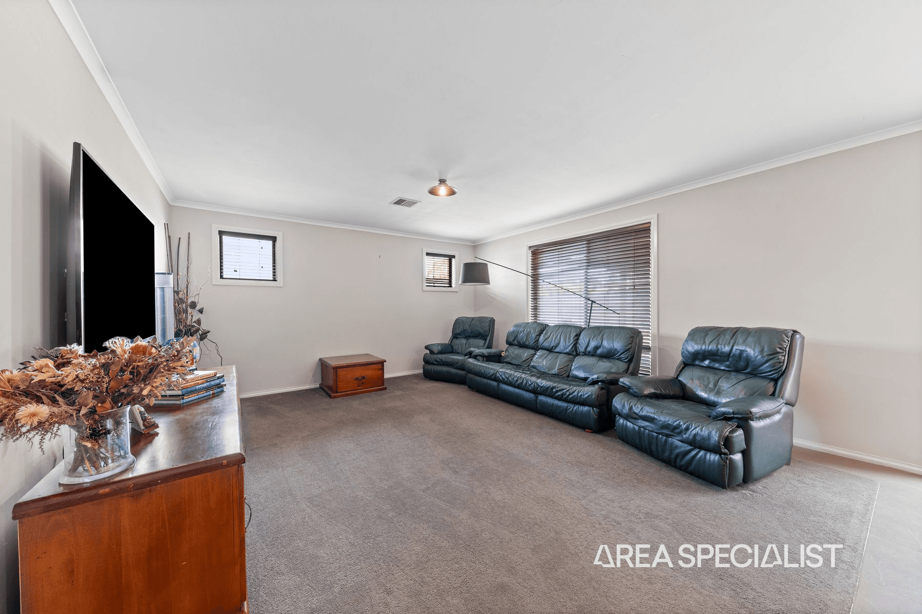 17 Thornbill Circuit, Pakenham, VIC 3810