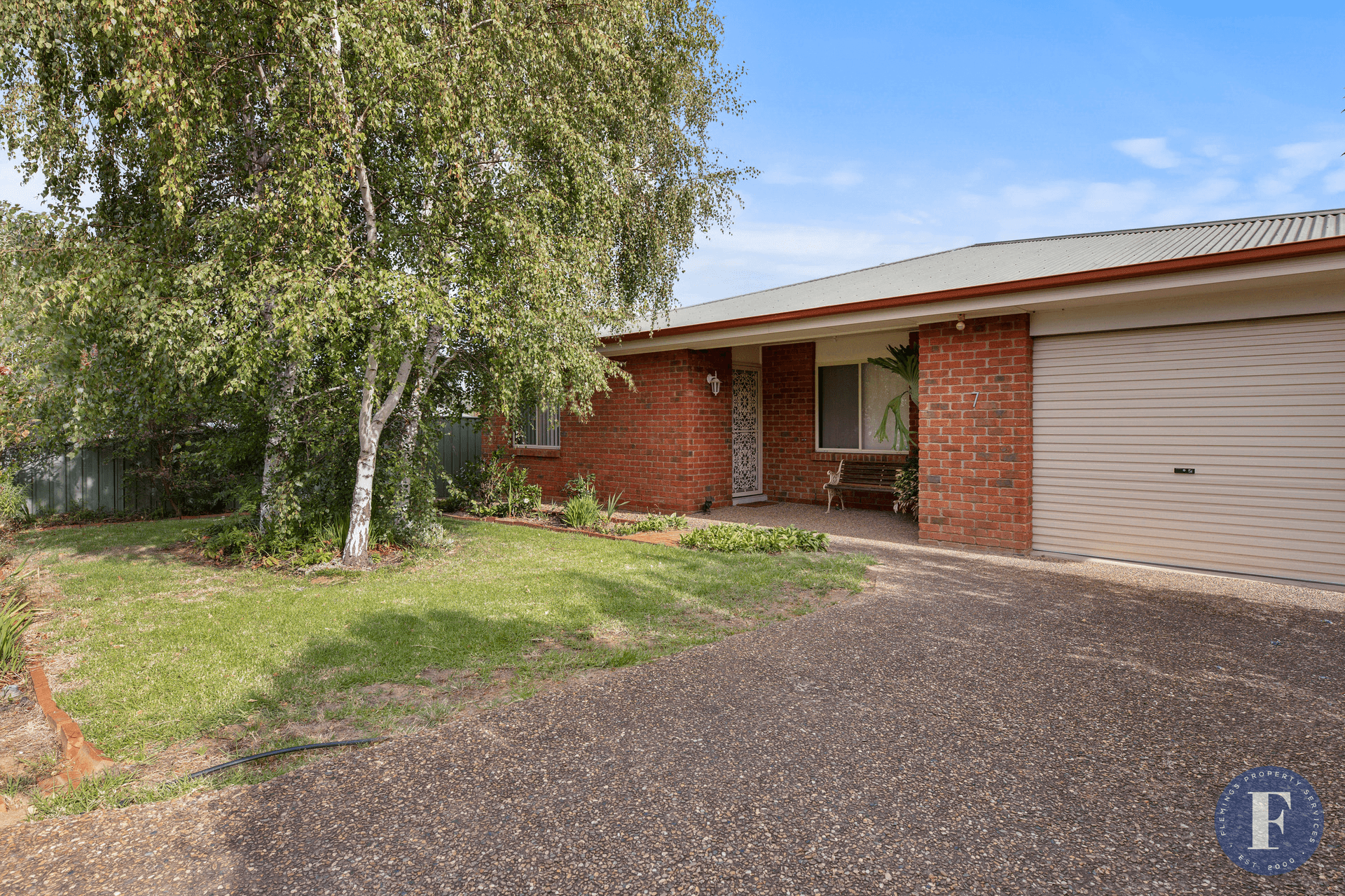 7 Patterson Avenue, Young, NSW 2594