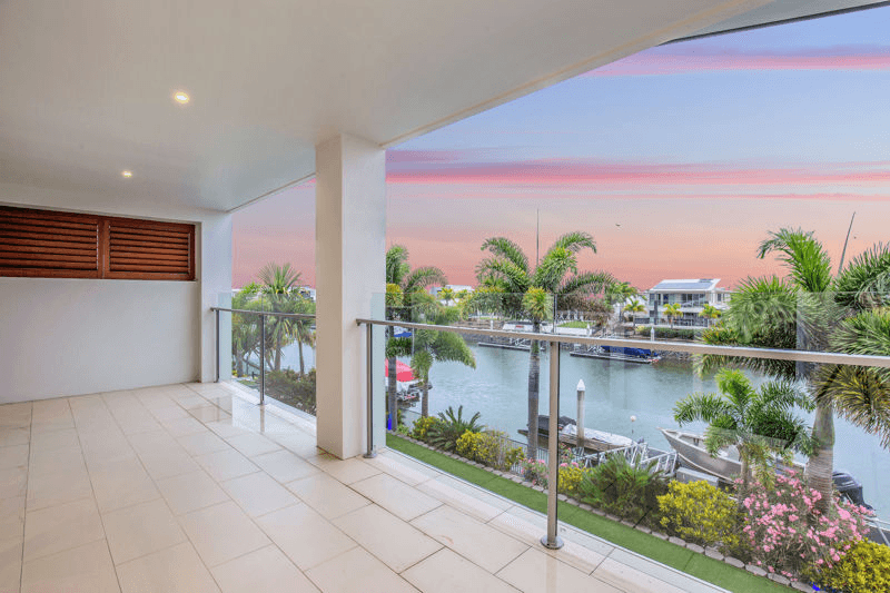 13 Marina Parade, JACOBS WELL, QLD 4208