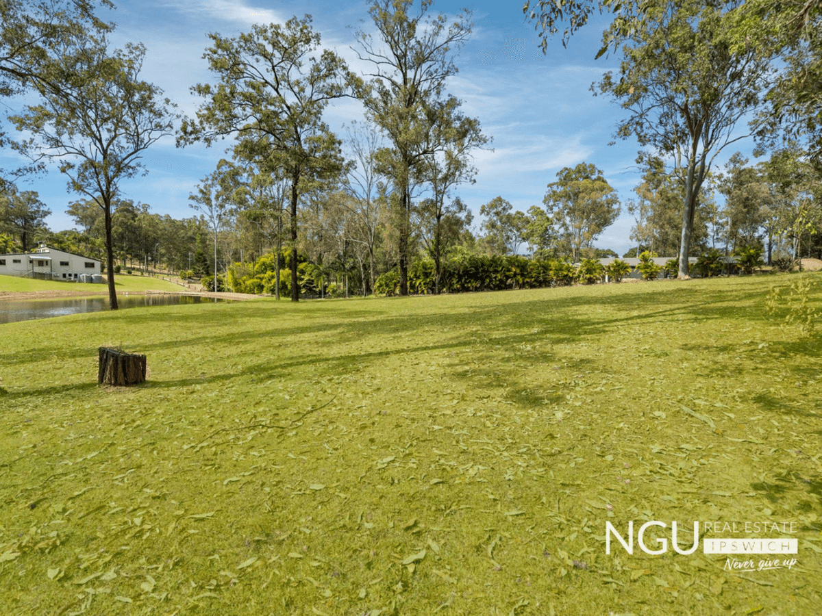 36-38 Velvet Street, Pine Mountain, QLD 4306