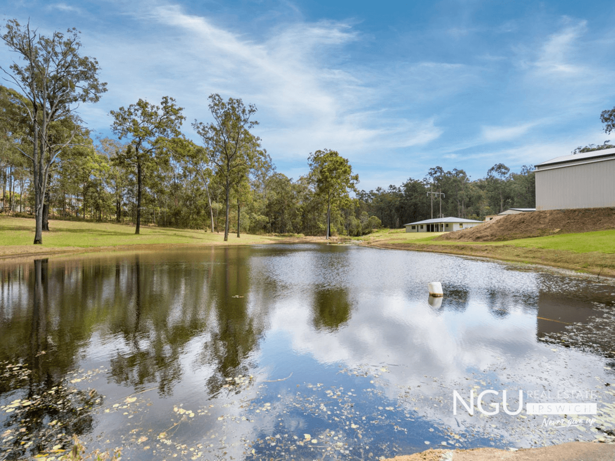 36-38 Velvet Street, Pine Mountain, QLD 4306