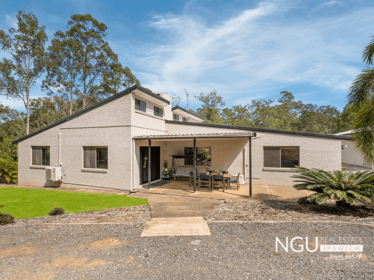 36-38 Velvet Street, Pine Mountain, QLD 4306