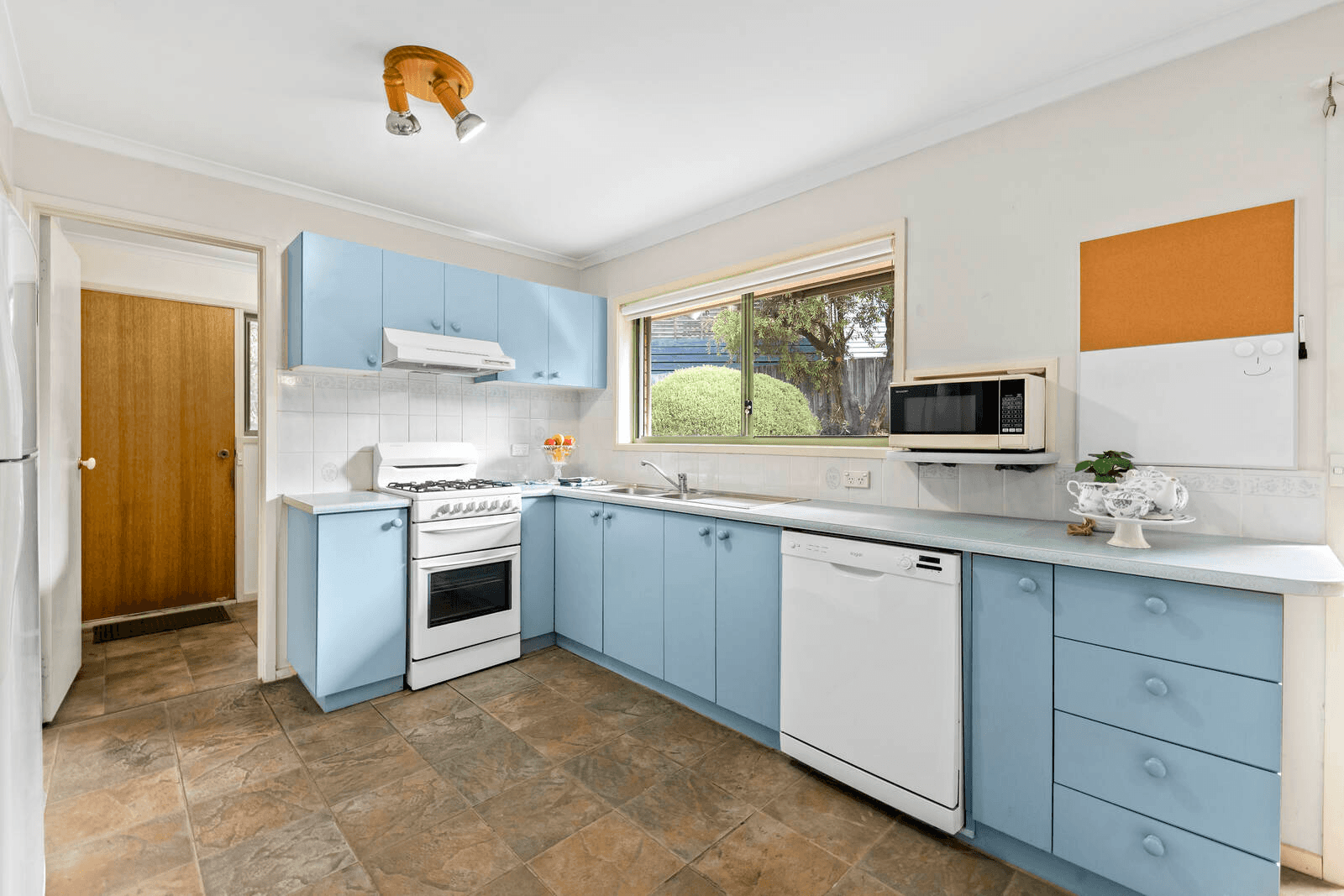 1A Eva Court, CROYDON, VIC 3136