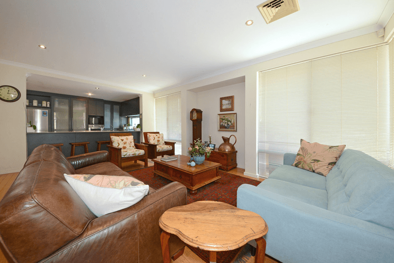 15 Swansea Promenade, Mindarie, WA 6030