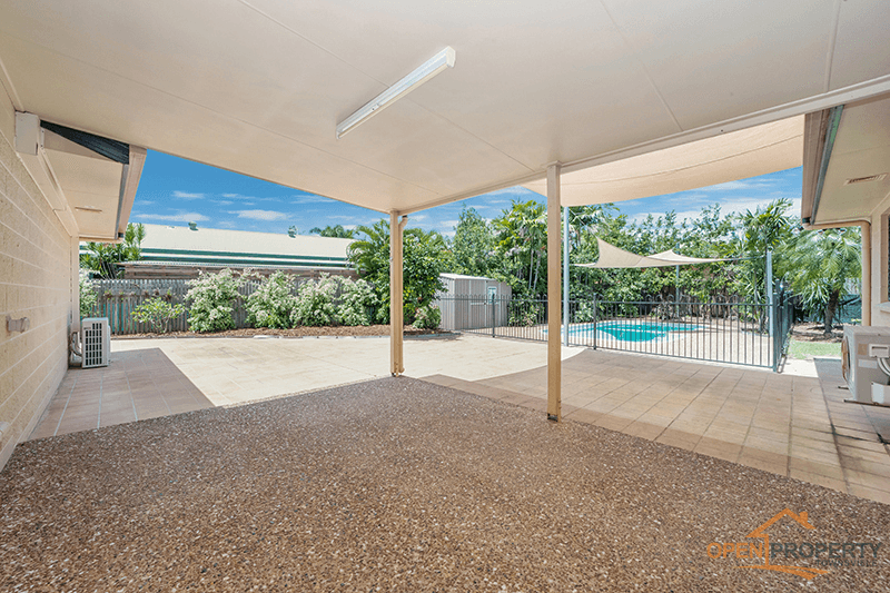 19 Mahogany Ct, Bushland Beach, QLD 4818