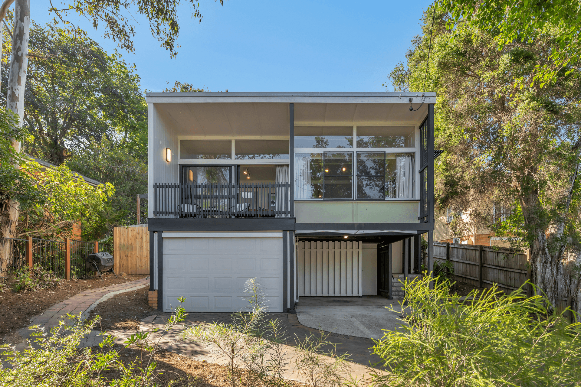 681 Moggill Road, CHAPEL HILL, QLD 4069