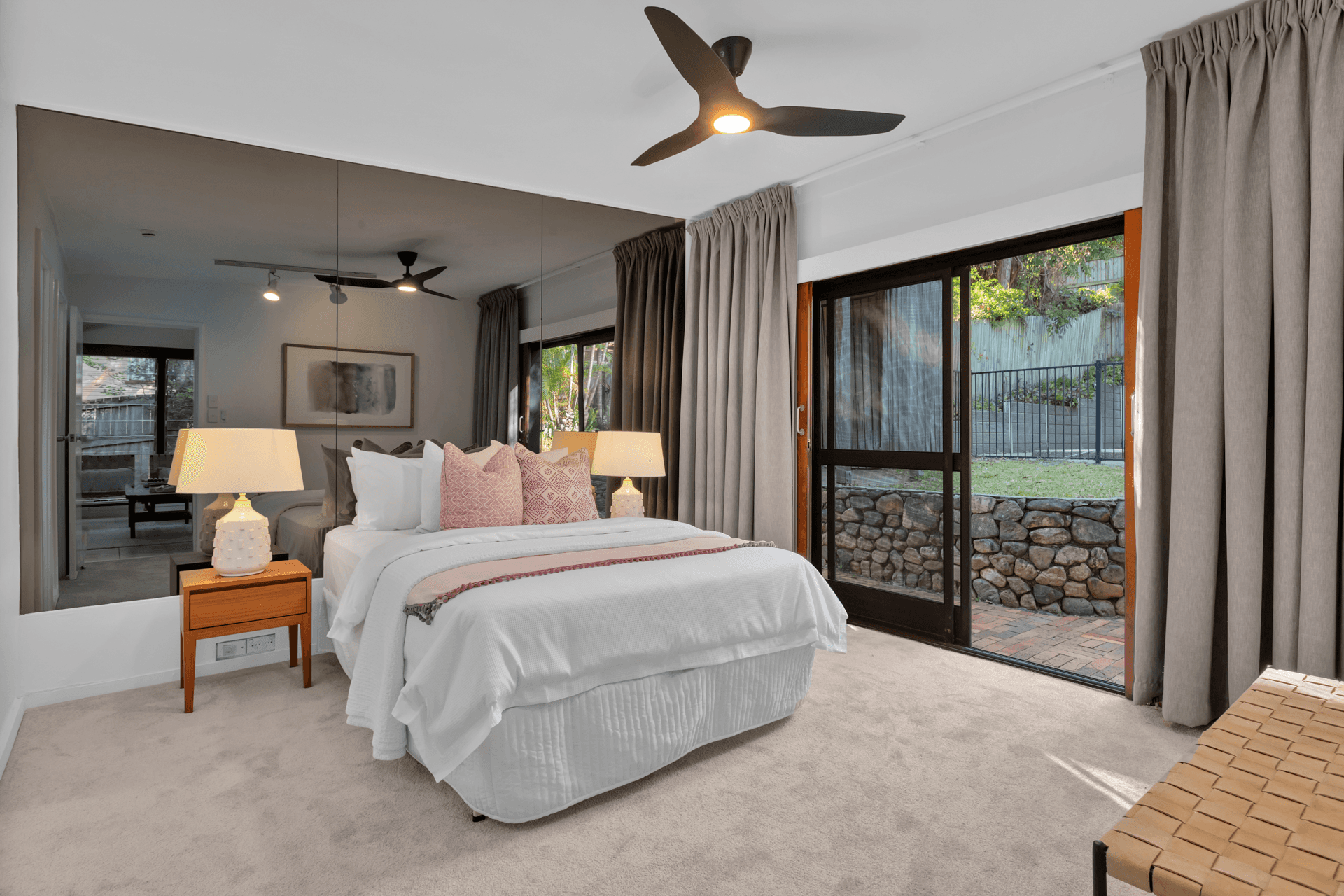 681 Moggill Road, CHAPEL HILL, QLD 4069