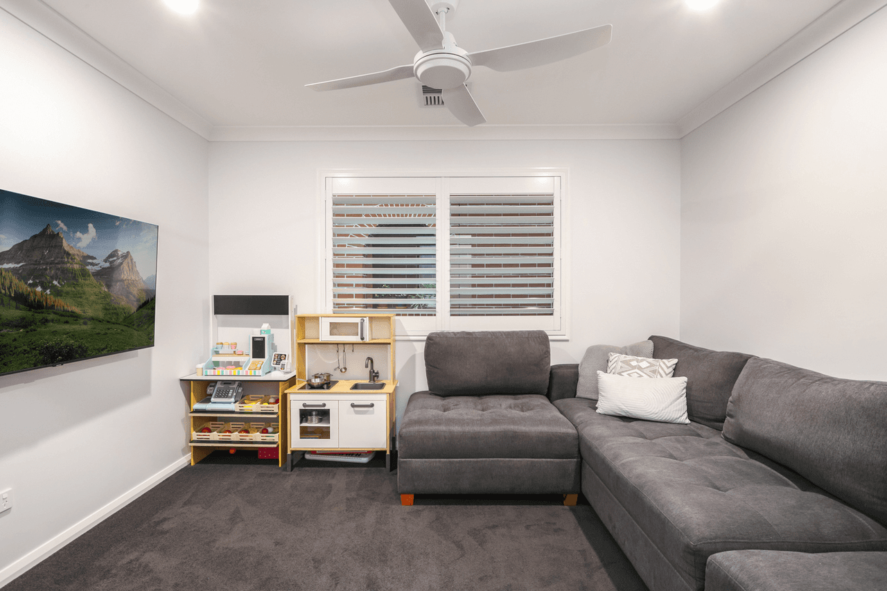 49 Normanton Street, STAFFORD HEIGHTS, QLD 4053