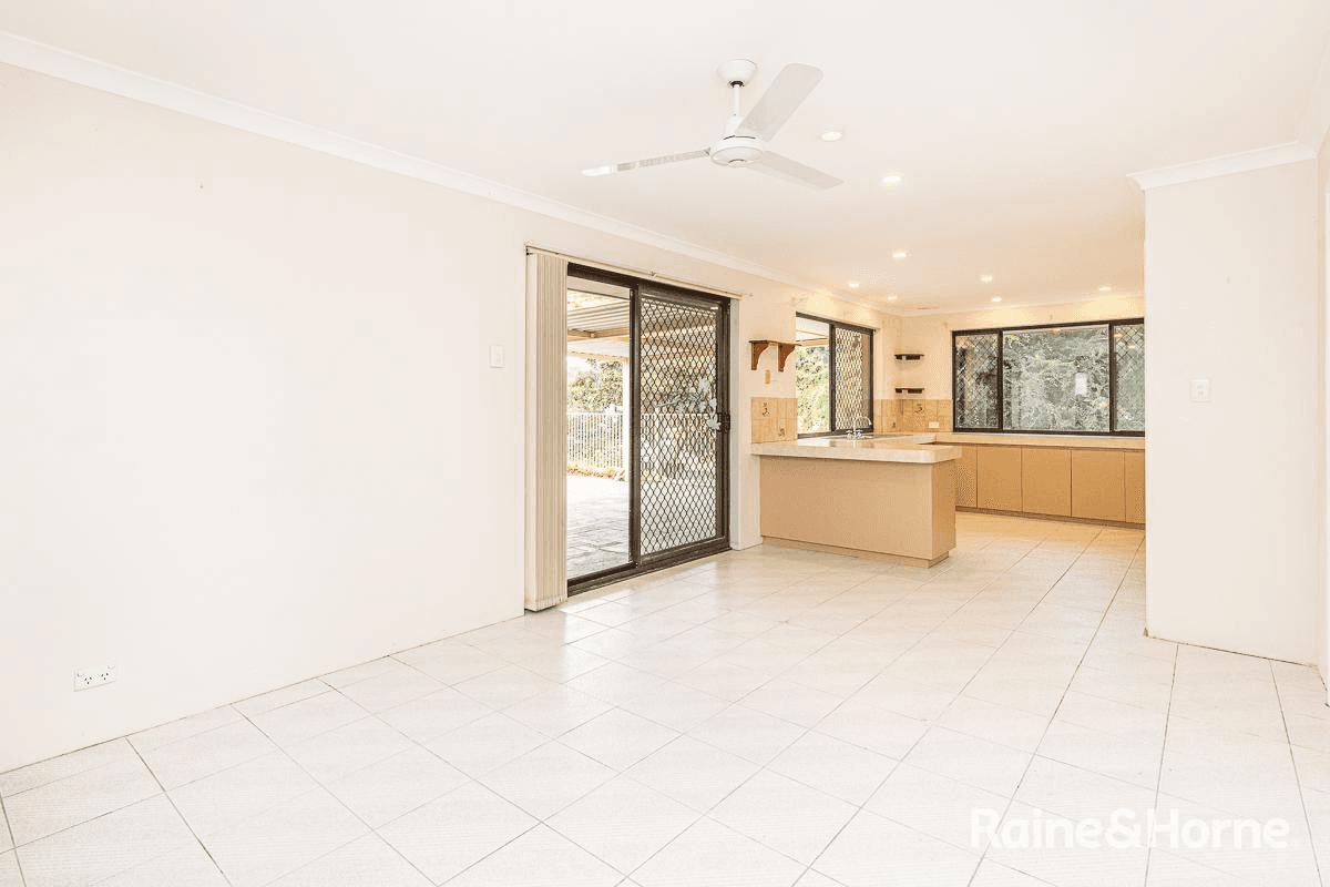 9 Coote Place, USHER, WA 6230