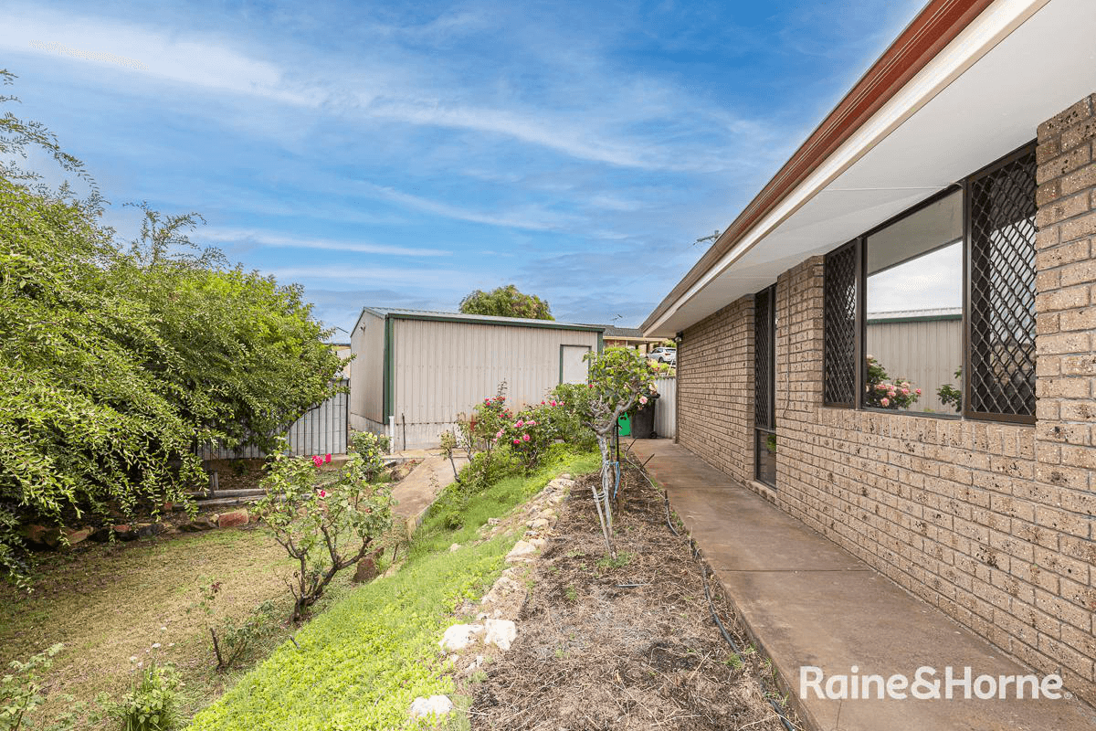 9 Coote Place, USHER, WA 6230