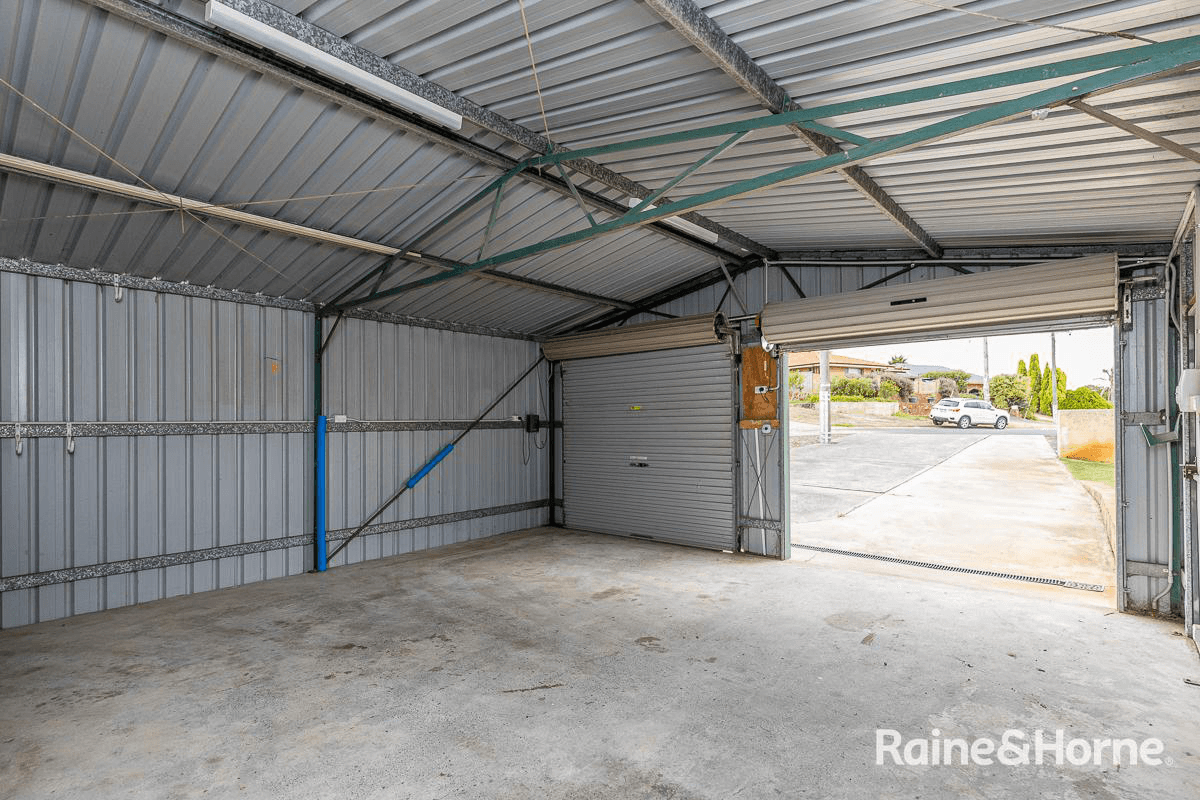 9 Coote Place, USHER, WA 6230