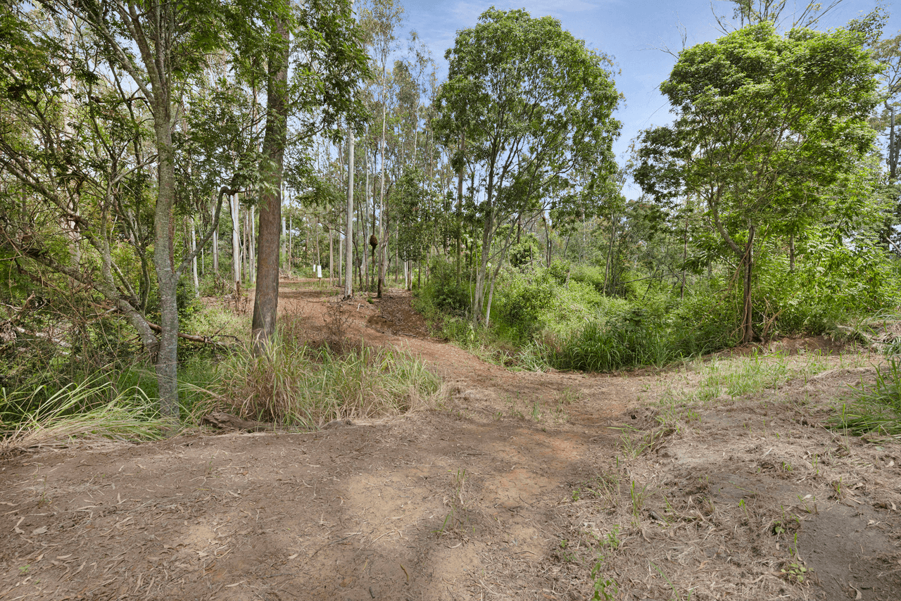 Chisholms Road, GIN GIN, QLD 4671