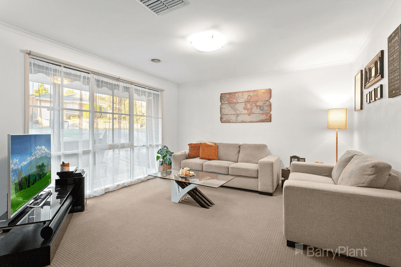 2 Feldspar Court, Narre Warren, VIC 3805