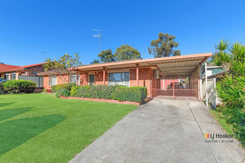 6 BANKS Drive, ST CLAIR, NSW 2759