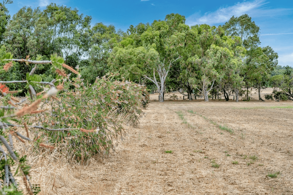 Brookside Grange, Waroona, WA 6215