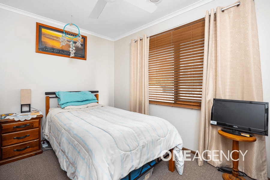 7 GOBORRA STREET, GLENFIELD PARK, NSW 2650