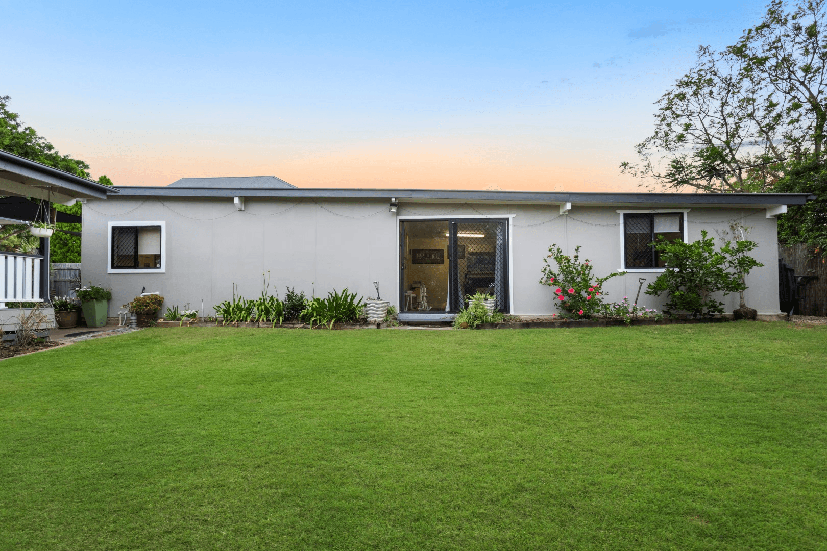 2 Hume Street, WOODEND, QLD 4305