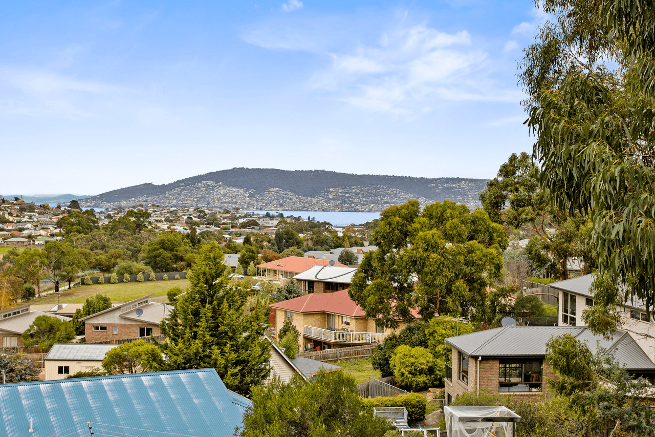 24 Wassell Place, LINDISFARNE, TAS 7015