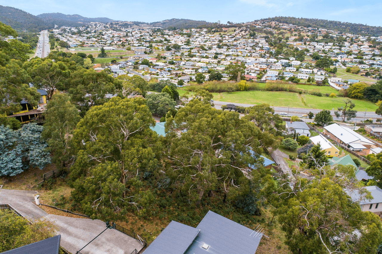 24 Wassell Place, LINDISFARNE, TAS 7015