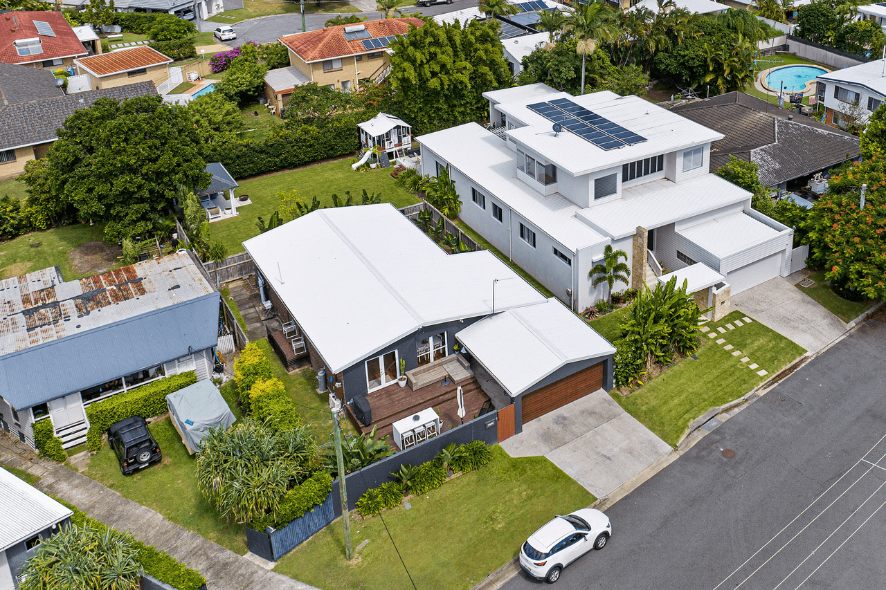 28 Banksia Broadway, BURLEIGH HEADS, QLD 4220