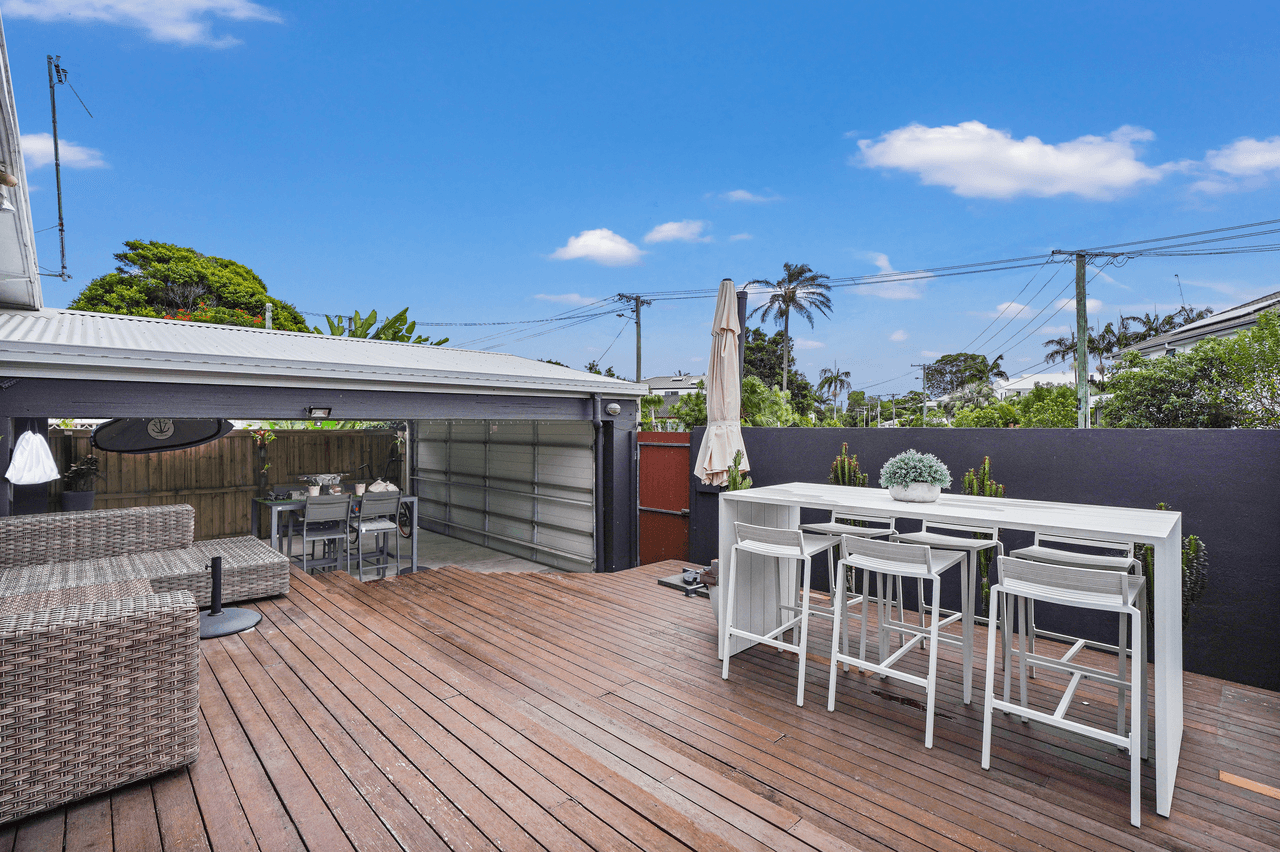 28 Banksia Broadway, BURLEIGH HEADS, QLD 4220