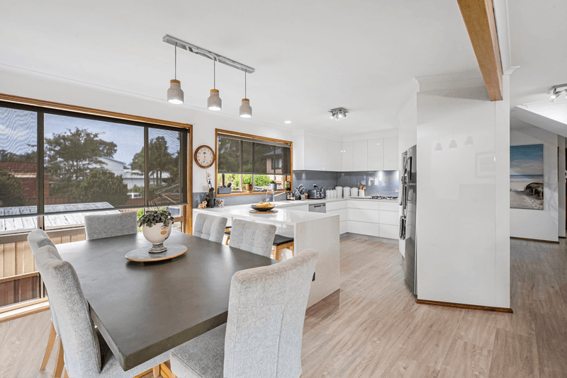 195 Lakedge Avenue, BERKELEY VALE, NSW 2261