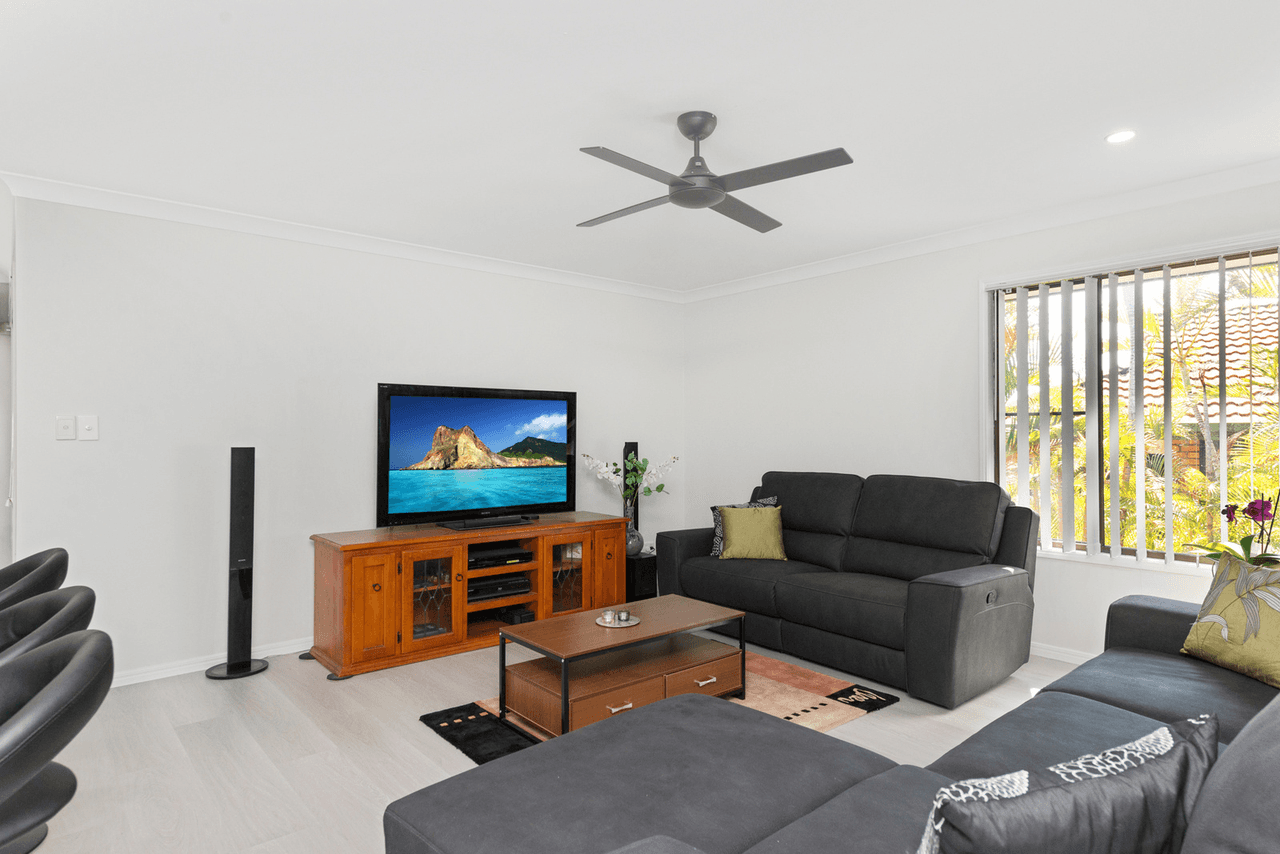 20 Hillgrove Court, OXENFORD, QLD 4210