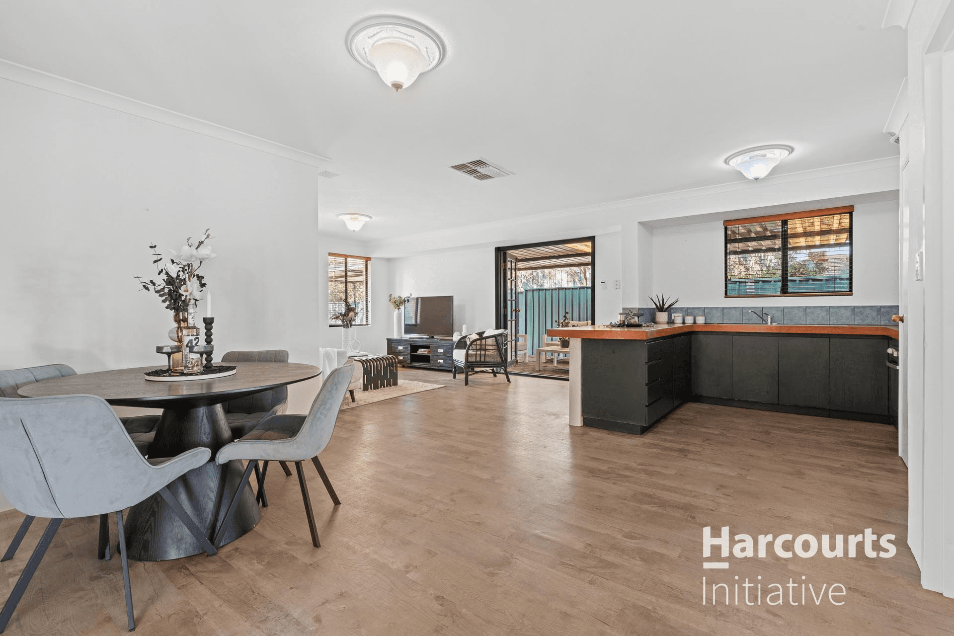 24 Moss Street, HUNTINGDALE, WA 6110