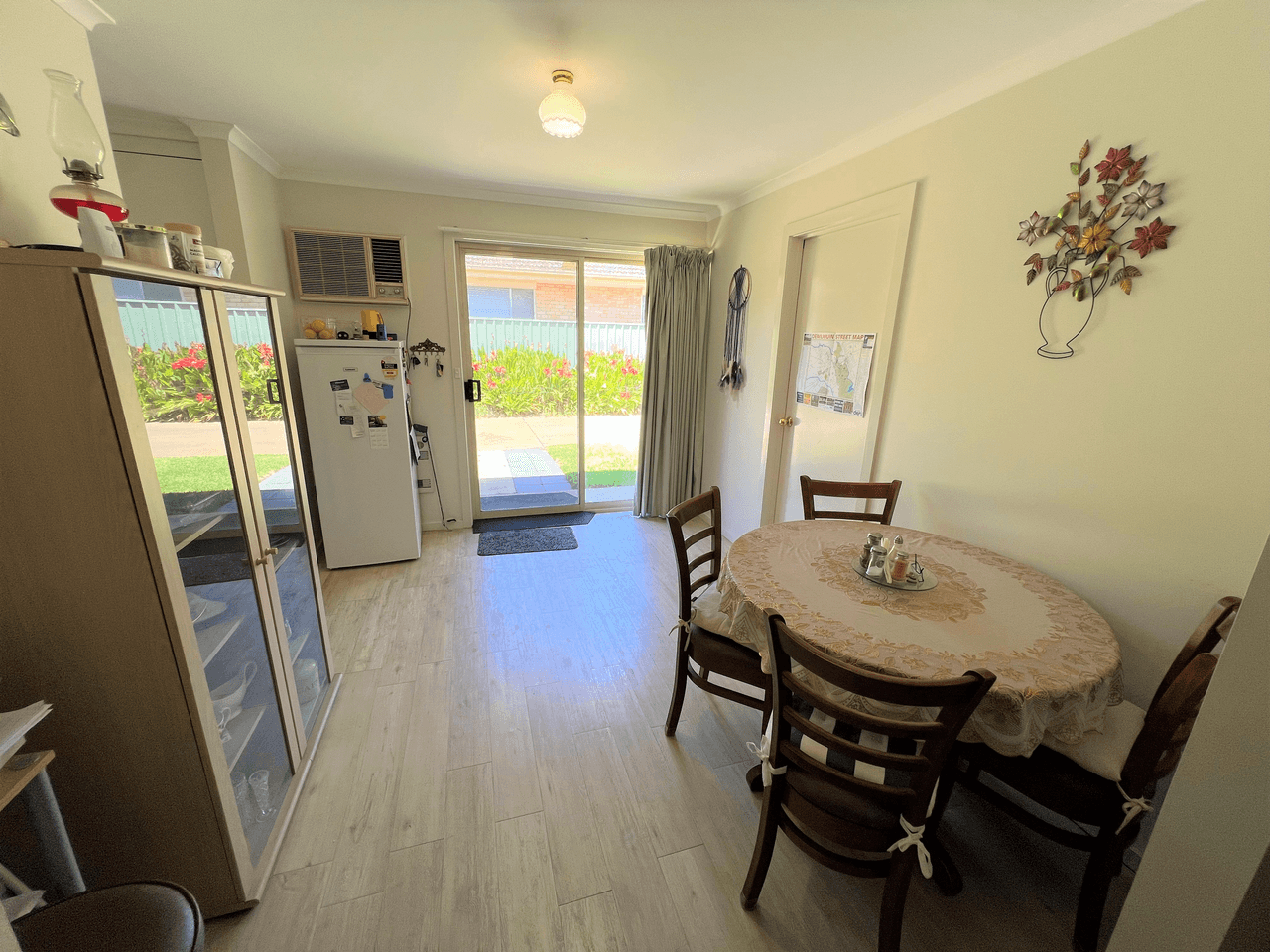 Unit 1 and 2/448 Cressy Street, DENILIQUIN, NSW 2710