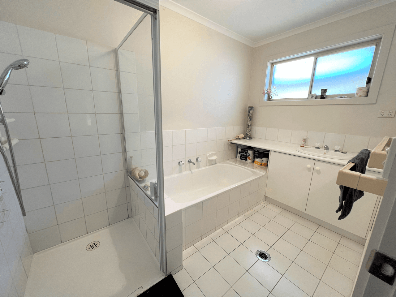 Unit 1 and 2/448 Cressy Street, DENILIQUIN, NSW 2710