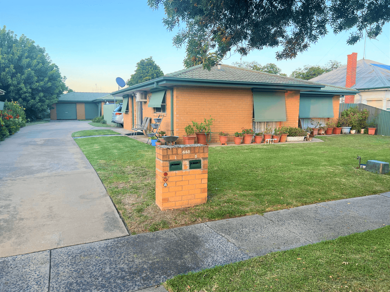 Unit 1 and 2/448 Cressy Street, DENILIQUIN, NSW 2710