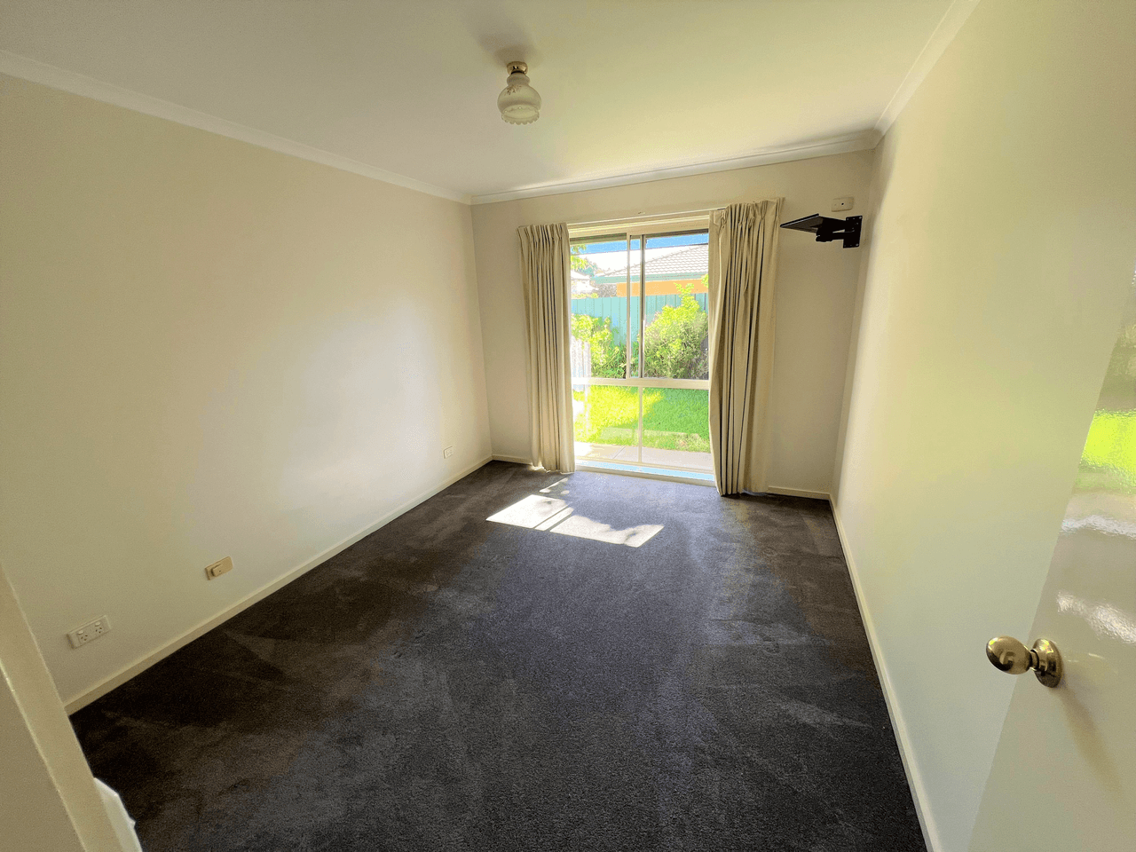 Unit 1 and 2/448 Cressy Street, DENILIQUIN, NSW 2710