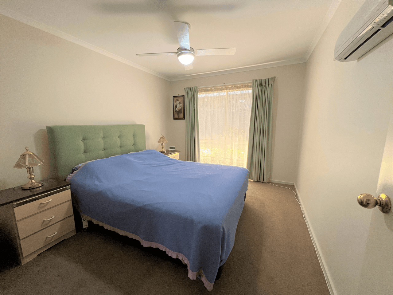 Unit 1 and 2/448 Cressy Street, DENILIQUIN, NSW 2710
