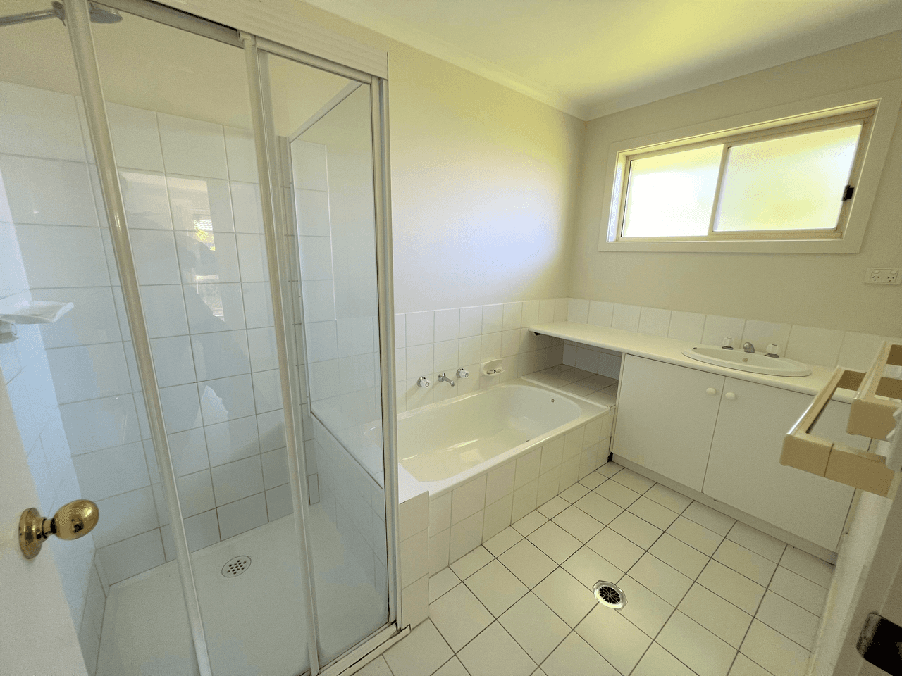 Unit 1 and 2/448 Cressy Street, DENILIQUIN, NSW 2710