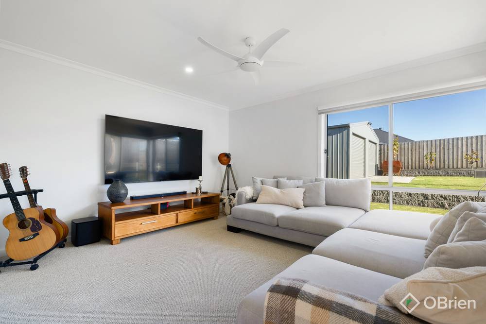 46 Houghton Crescent, Eagle Point, VIC 3878