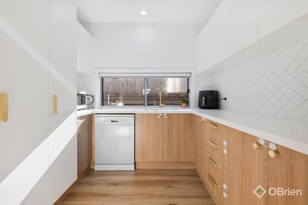 46 Houghton Crescent, Eagle Point, VIC 3878