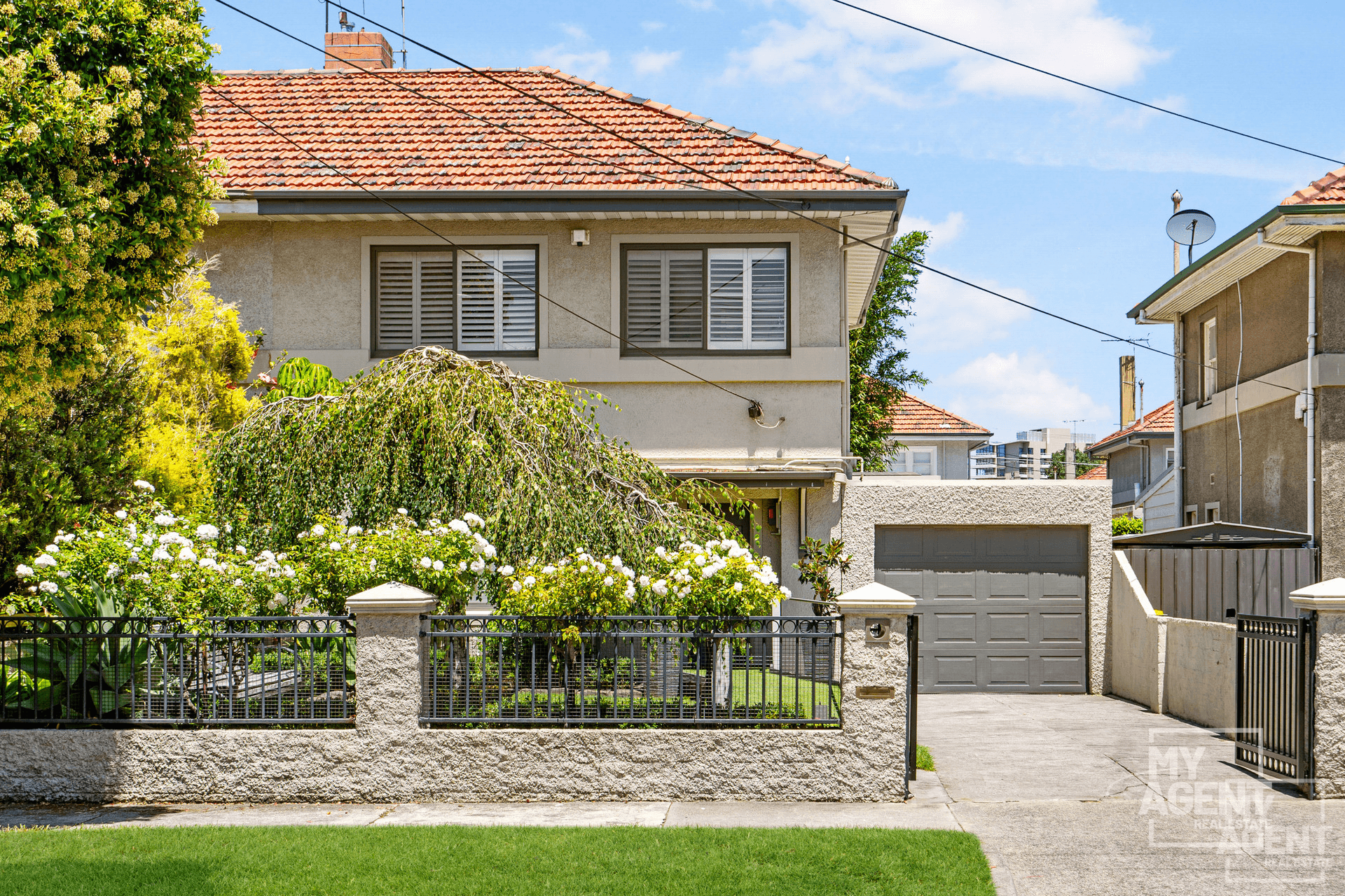 10 Crichton Avenue, Port Melbourne, VIC 3207