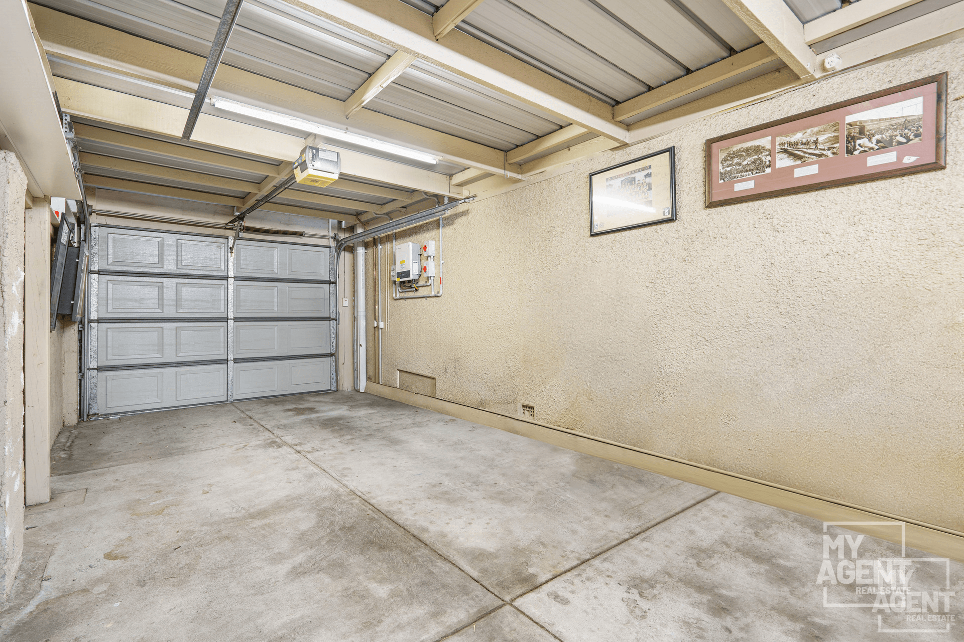 10 Crichton Avenue, Port Melbourne, VIC 3207