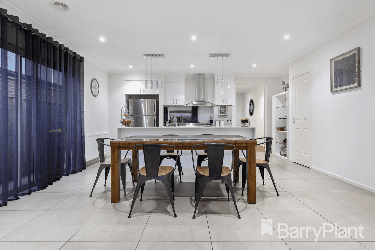 16 Glenfern Street, Keysborough, VIC 3173