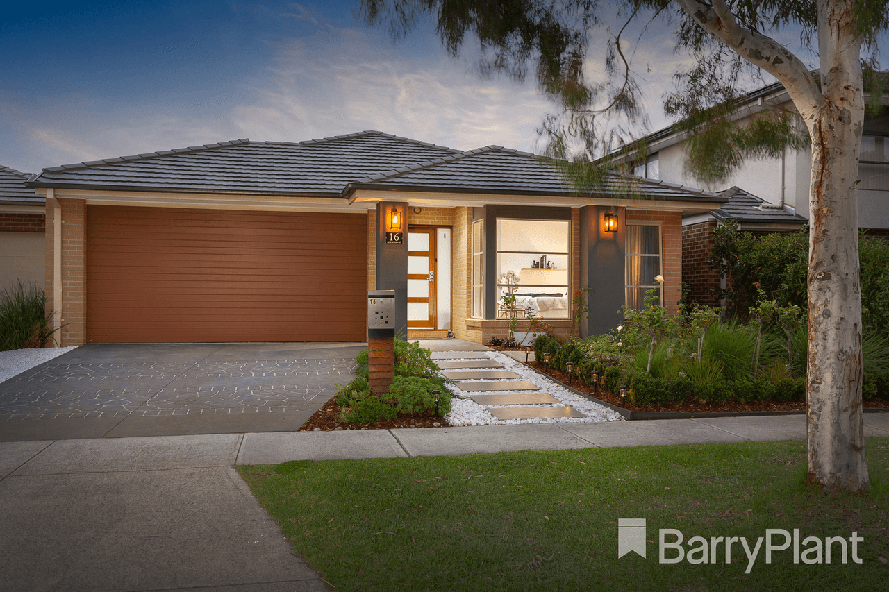 16 Glenfern Street, Keysborough, VIC 3173